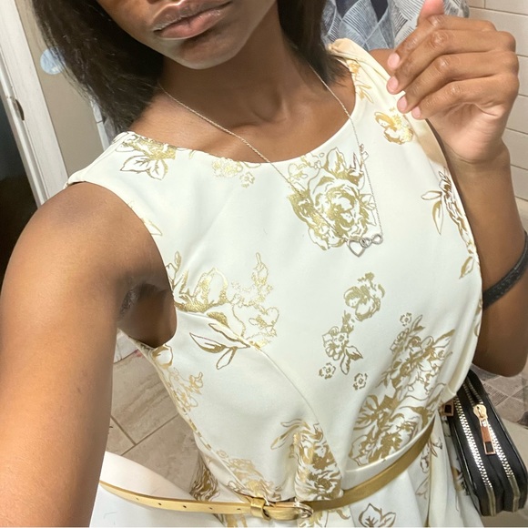 Cream colored white and gold dress with gold belt size small! worn once - Picture 4 of 5